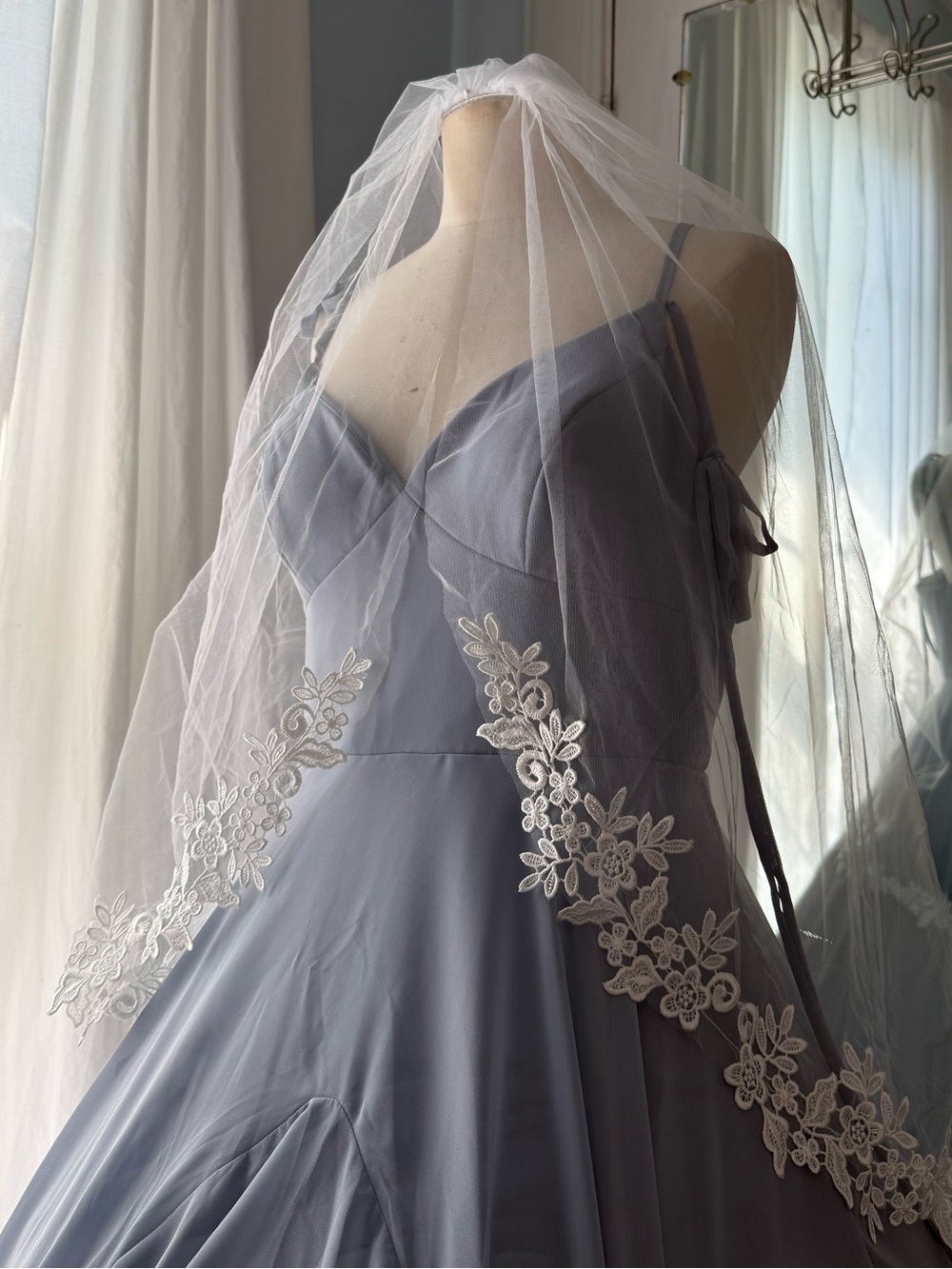 Bridal Veil with Floral Lace Trim in White - Unbranded
